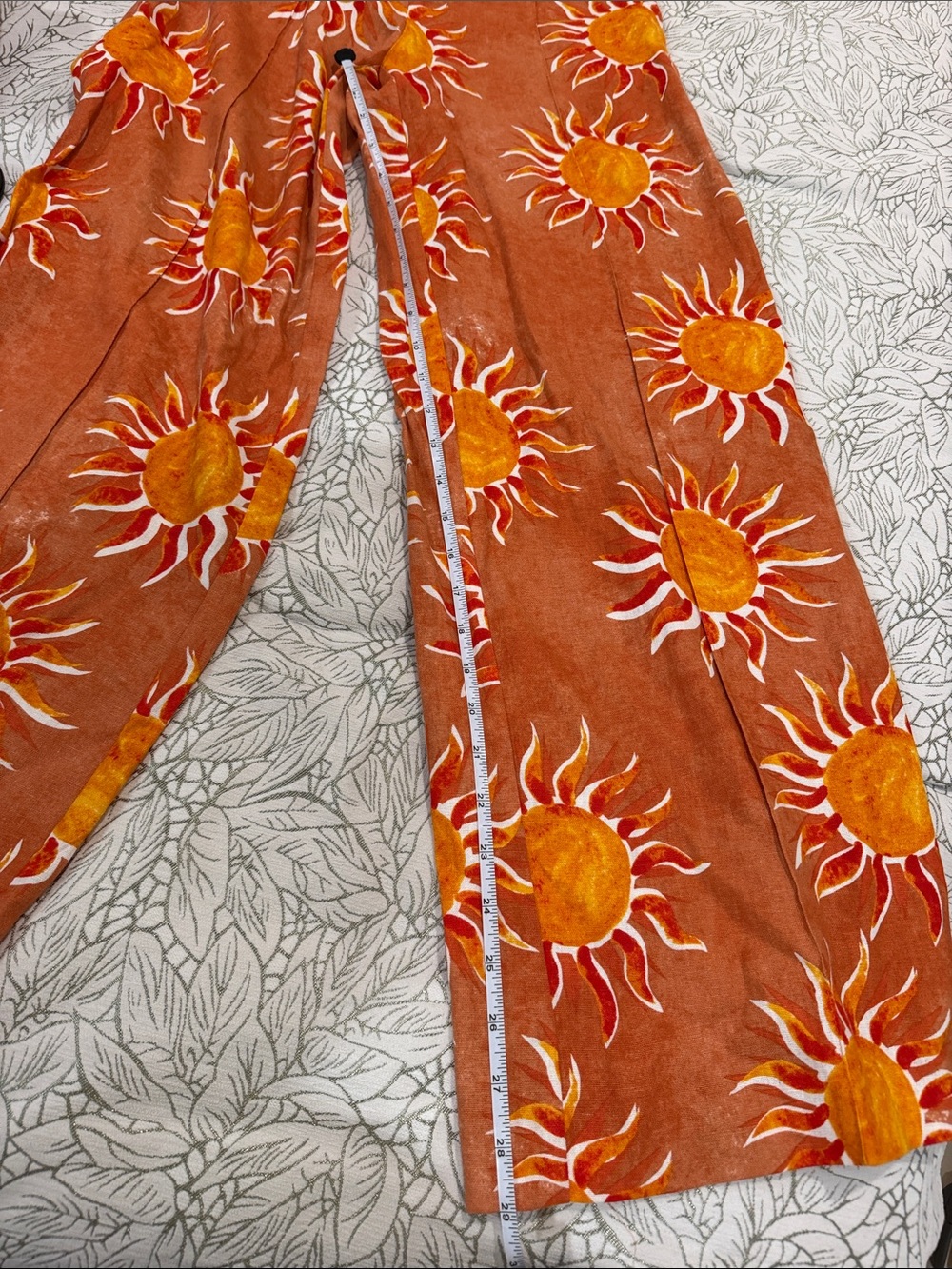 C&C California Rust Wide-Leg Sun Linen Print Pants - Picture 2 of 8